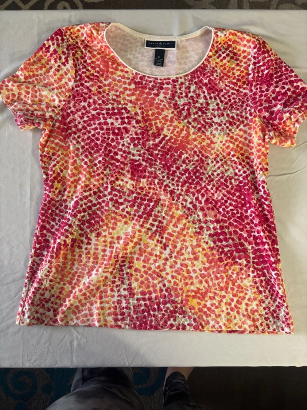Karen Scott Short Sleeve Scoop Neck Tee in Pink Multi Dot Print - Picture 1 of 4
